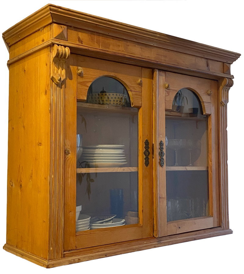 Wall mounted cabinet