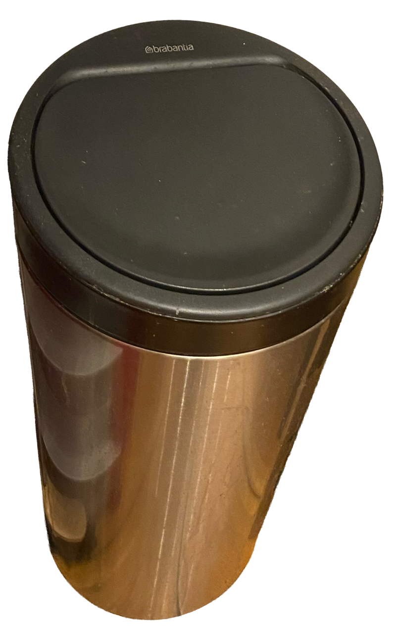 Tall trashcan 